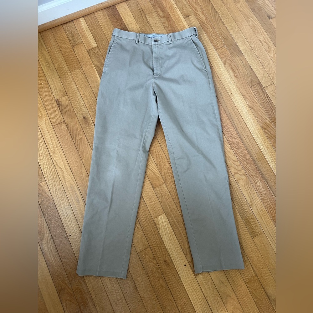 Men’s Haggar Iron Free Premium Khaki’s Size 34 x 34